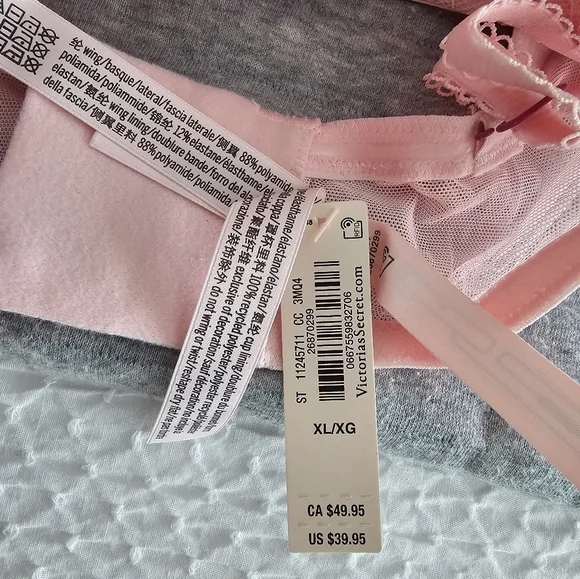 NWT. Victoria Secret Bras Three Bras Together - Picture 2 of 6